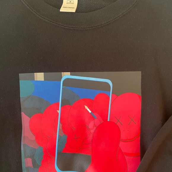 Uniqlo x KAWS x Andy Warhol Collab Crewneck Sweatshirt M - Picture 4 of 7